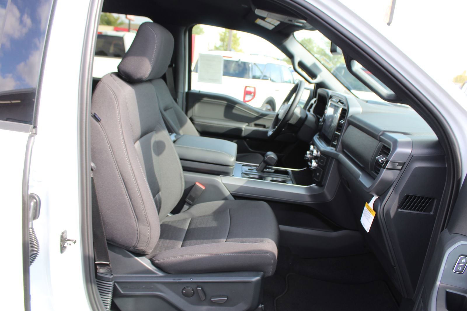 New 2025 Ford F150 XLT w/ Equipment Group 302A MID image 12