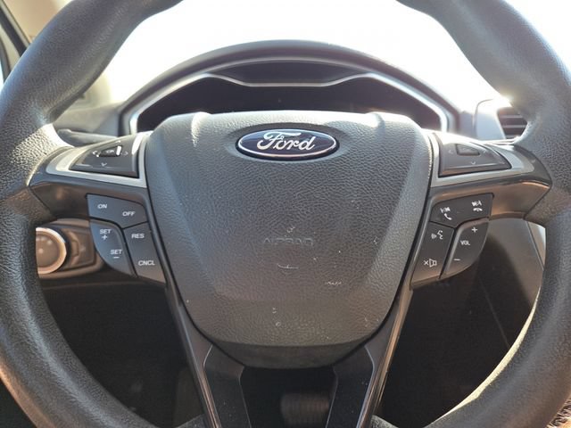 Used 2017 Ford Fusion SE w/ Fusion SE Technology Package FWD image 31