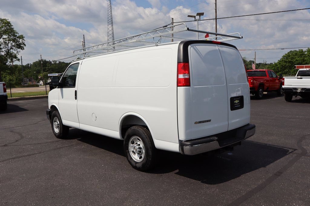 New 2025 Chevrolet Express 2500 w/ Driver Convenience Package RWD image 24