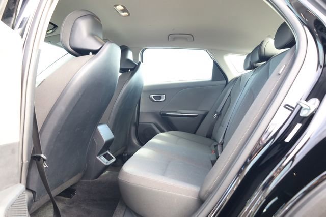 Used 2025 Kia K4 LXS image 27