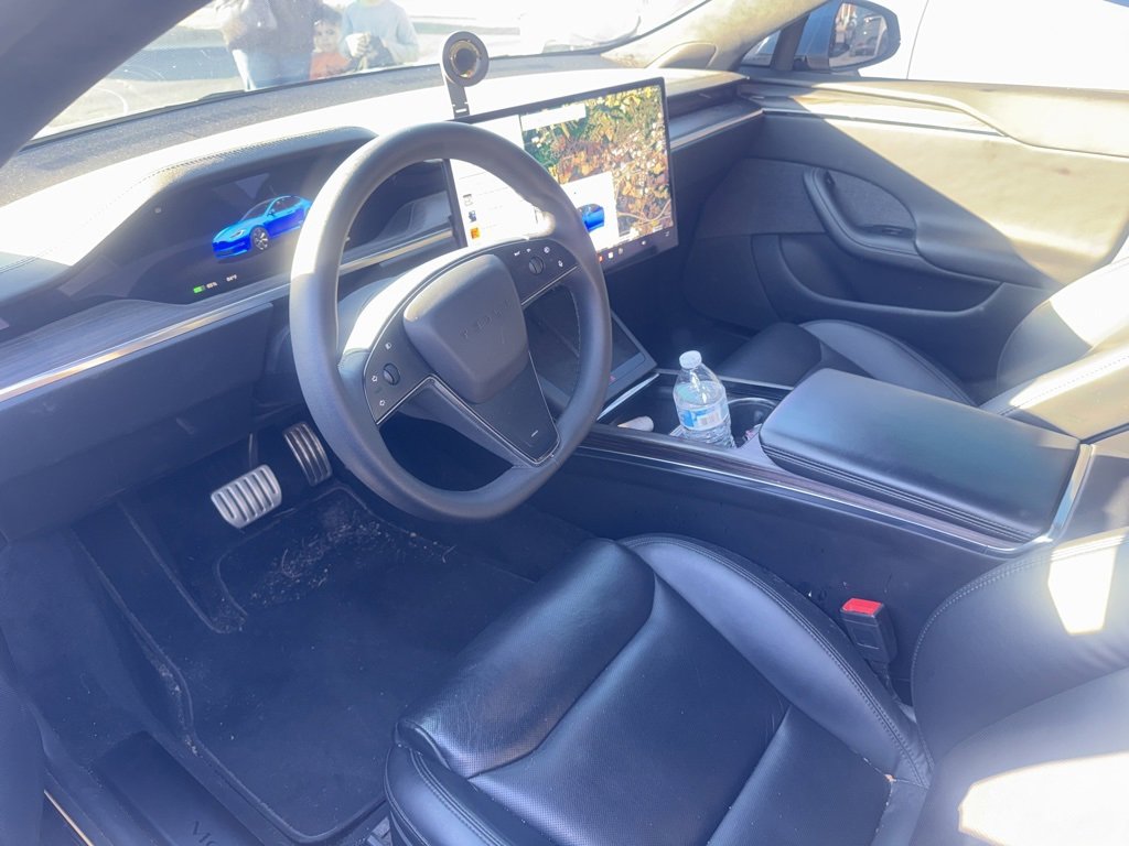 Used 2023 Tesla Model S Standard Range image 5