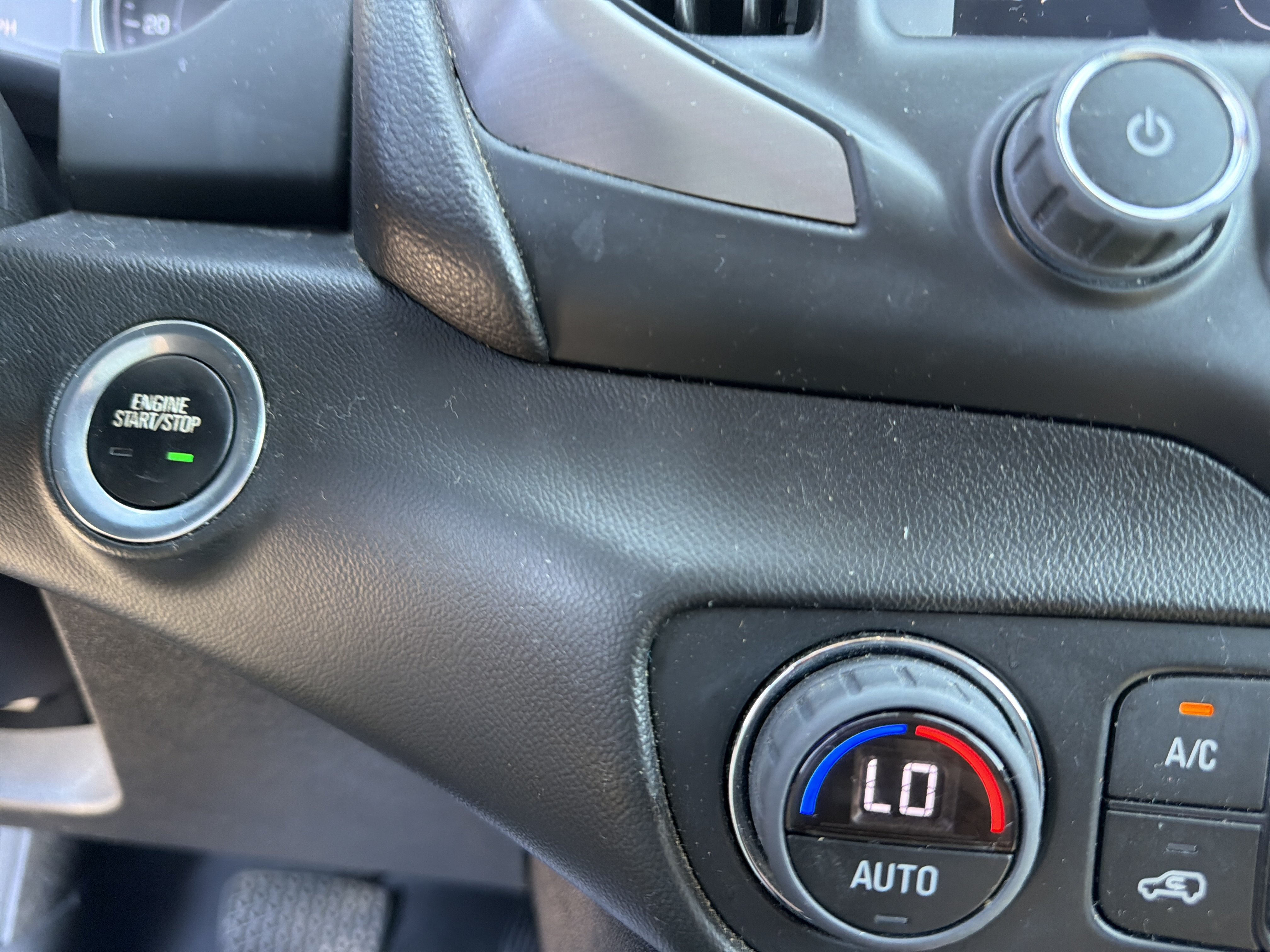 Used 2023 GMC Terrain AT4 AWD/4WD image 23