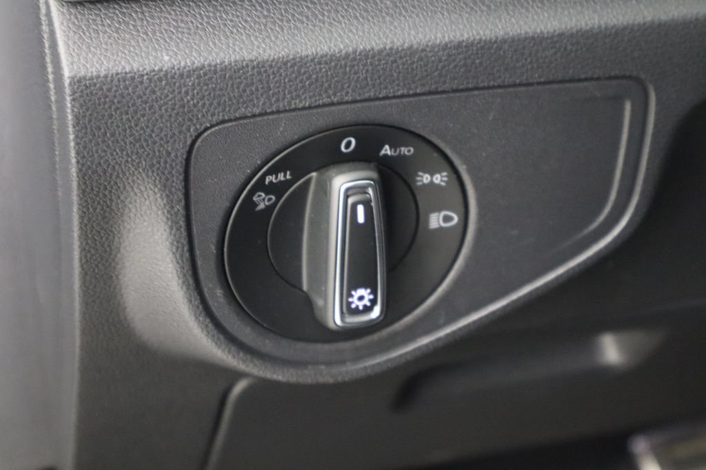 Used 2021 Volkswagen Atlas SE FWD image 23