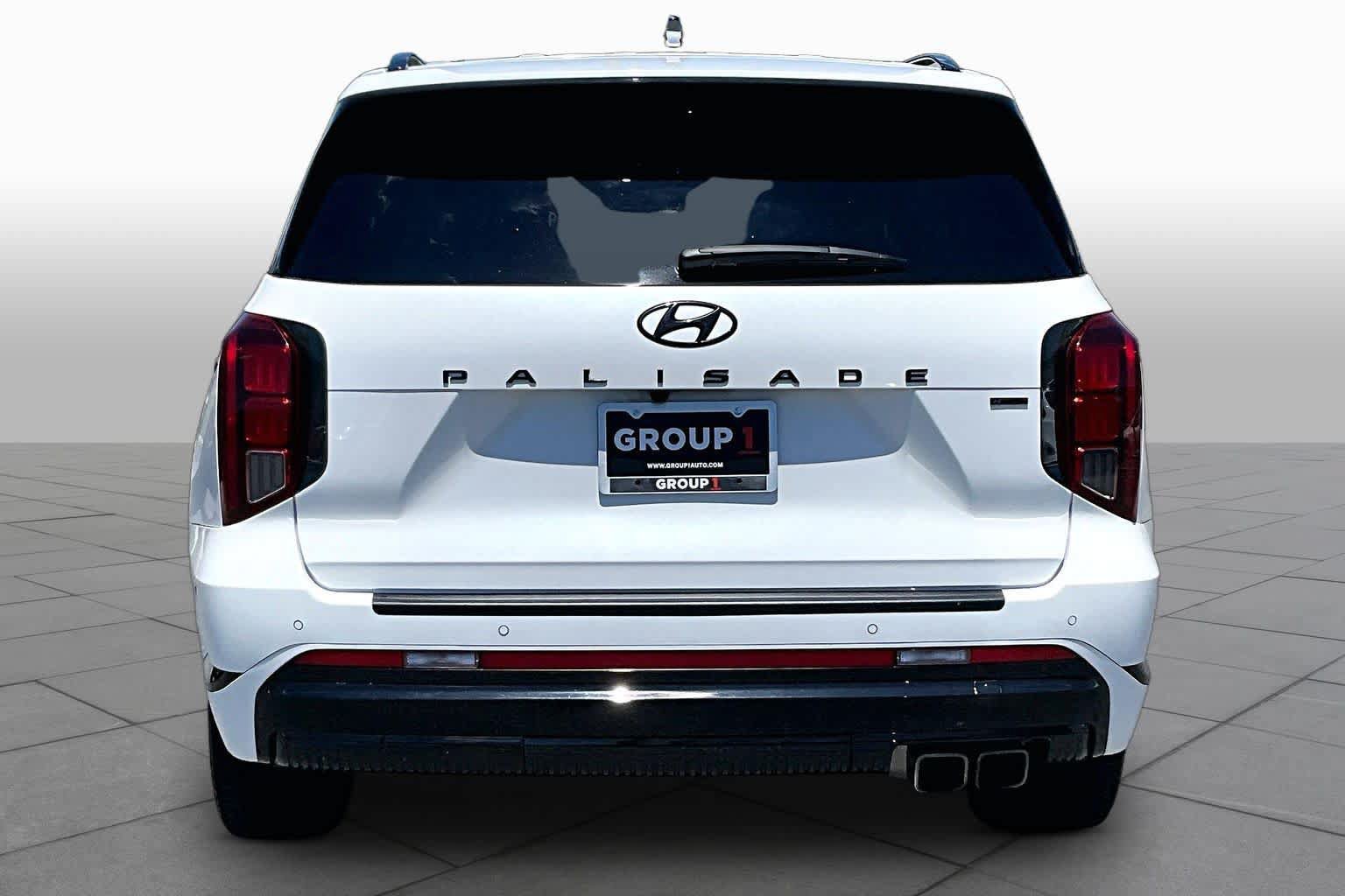 Used 2024 Hyundai Palisade Calligraphy AWD/4WD image 4