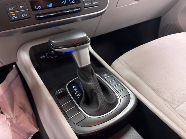 Used 2024 Hyundai Kona SEL FWD image 20