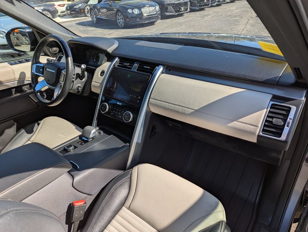 Used 2022 Land Rover Discovery S R-Dynamic AWD/4WD image 33
