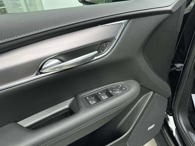 Certified 2025 Cadillac XT5 Luxury w/ LPO, Floor Liner Package FWD image 44
