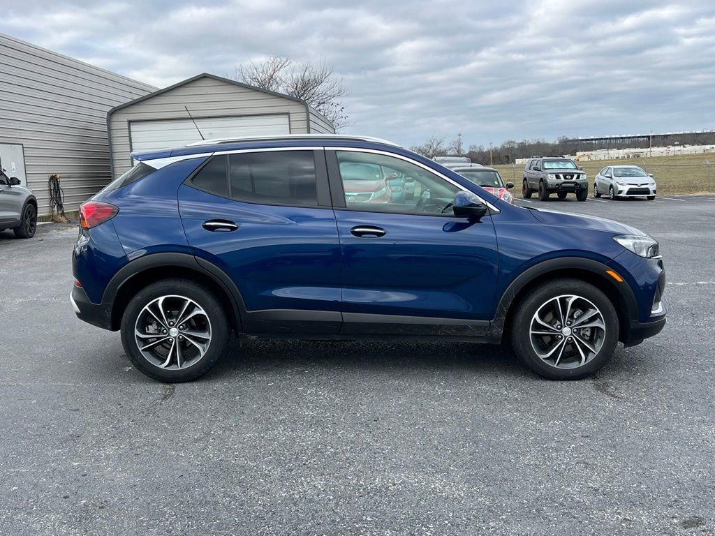Used 2023 Buick Encore GX Select w/ Safety Package II image 4