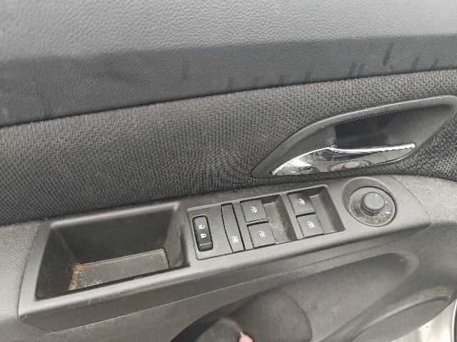 Used 2016 Chevrolet Cruze LT image 9