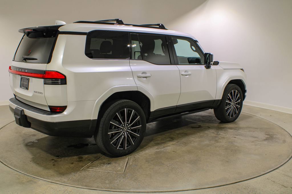 Used 2025 Lexus GX 550 w/ Accessory Package (2T) image 5