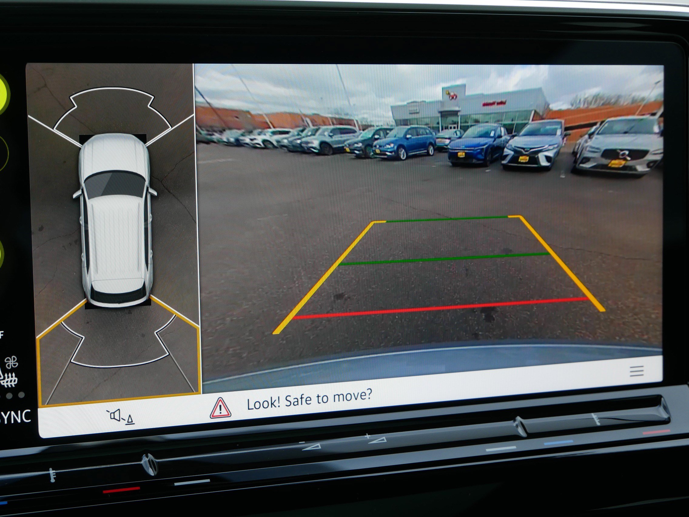 Certified 2025 Volkswagen Atlas Cross Sport SEL Premium R-Line image 33