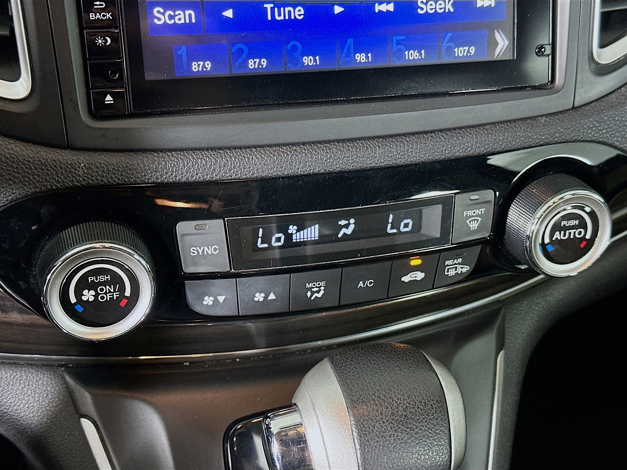 Used 2015 Honda CR-V EX-L image 22