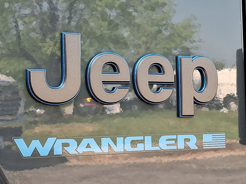 Used 2024 Jeep Wrangler Unlimited Rubicon 4xe AWD/4WD image 31