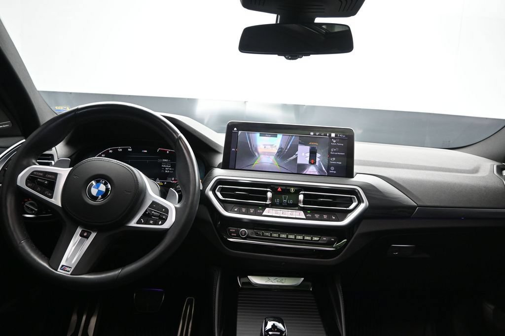 Certified 2023 BMW X4 xDrive30i w/ M Sport Package AWD/4WD image 19