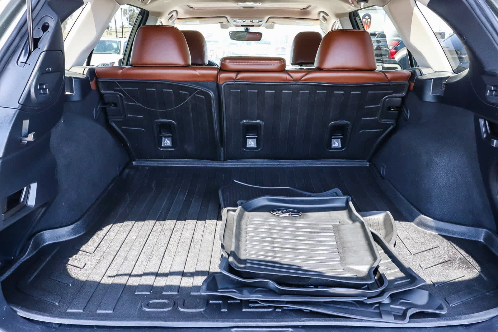 Used 2019 Subaru Outback 2.5i Touring w/ Popular Package #3A AWD/4WD image 25