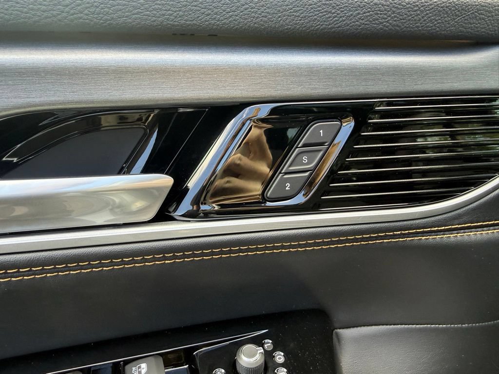 New 2026 Jeep Grand Wagoneer 4WD image 16