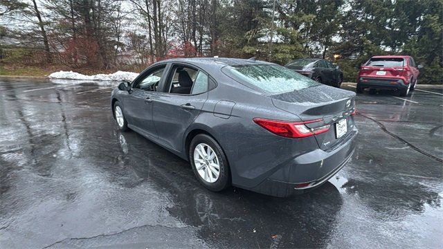 Used 2025 Toyota Camry LE image 8
