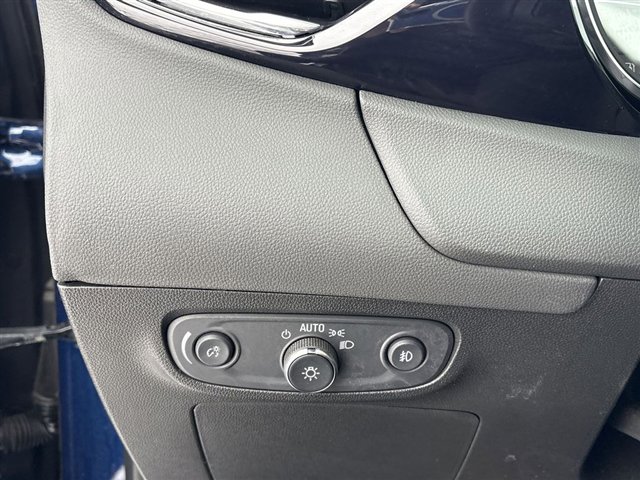 Certified 2023 Buick Encore GX Select image 17