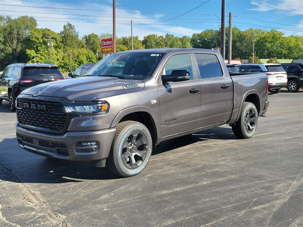 New 2026 RAM 1500 4x4 Crew Cab image 4