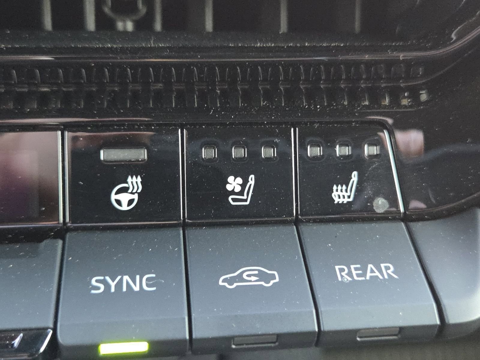 Used 2026 Toyota Land Cruiser w/ Premium Package AWD/4WD image 5