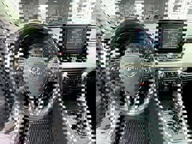 Used 2019 Toyota RAV4 XLE w/ Convenience Package image 10