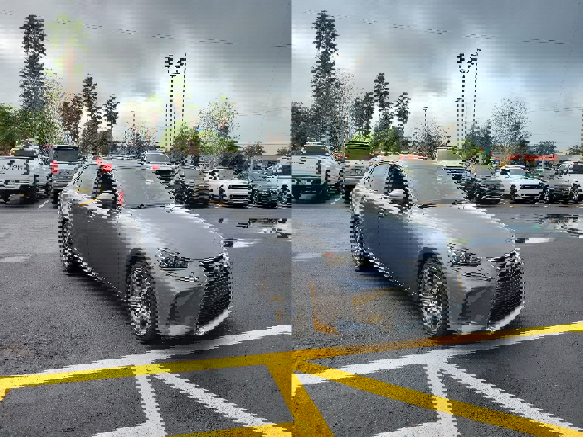 Used 2019 Lexus IS 300 w/ Premium Package image 2