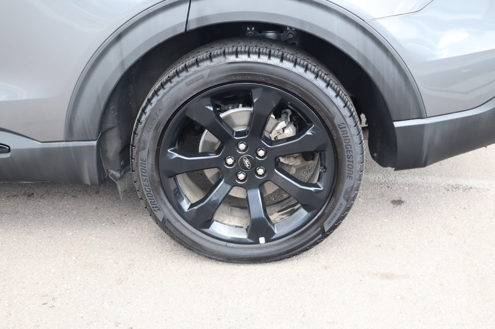 Used 2023 Ford Explorer ST-Line w/ Class IV Trailer Tow Package RWD image 13