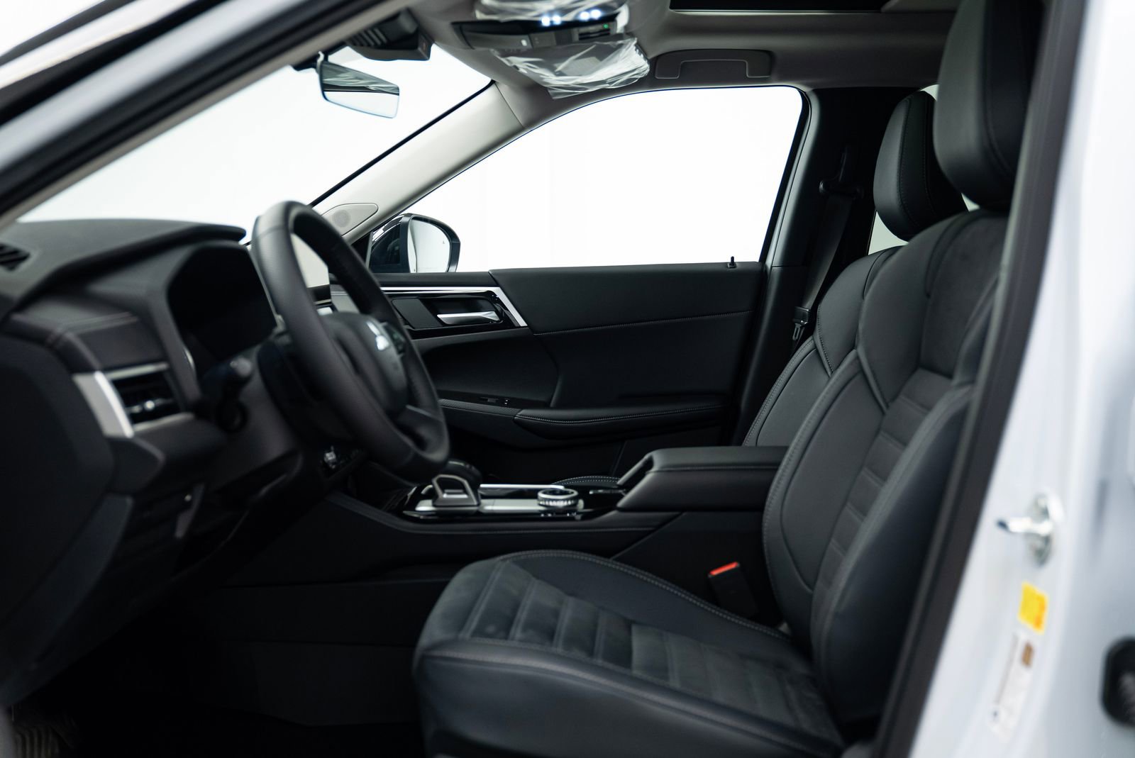 New 2026 Mitsubishi Outlander Trail Edition image 9