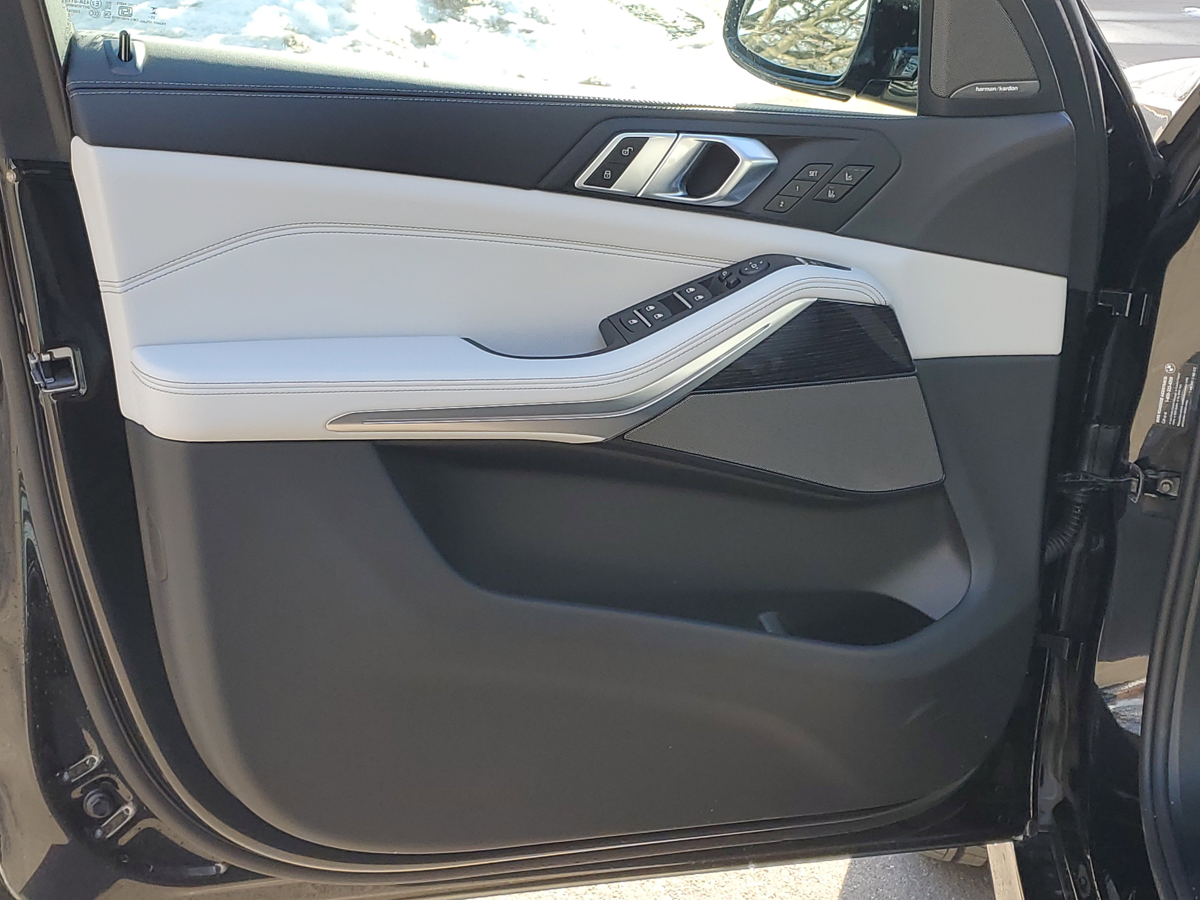 New 2026 BMW X5 xDrive40i w/ M Sport Package image 5