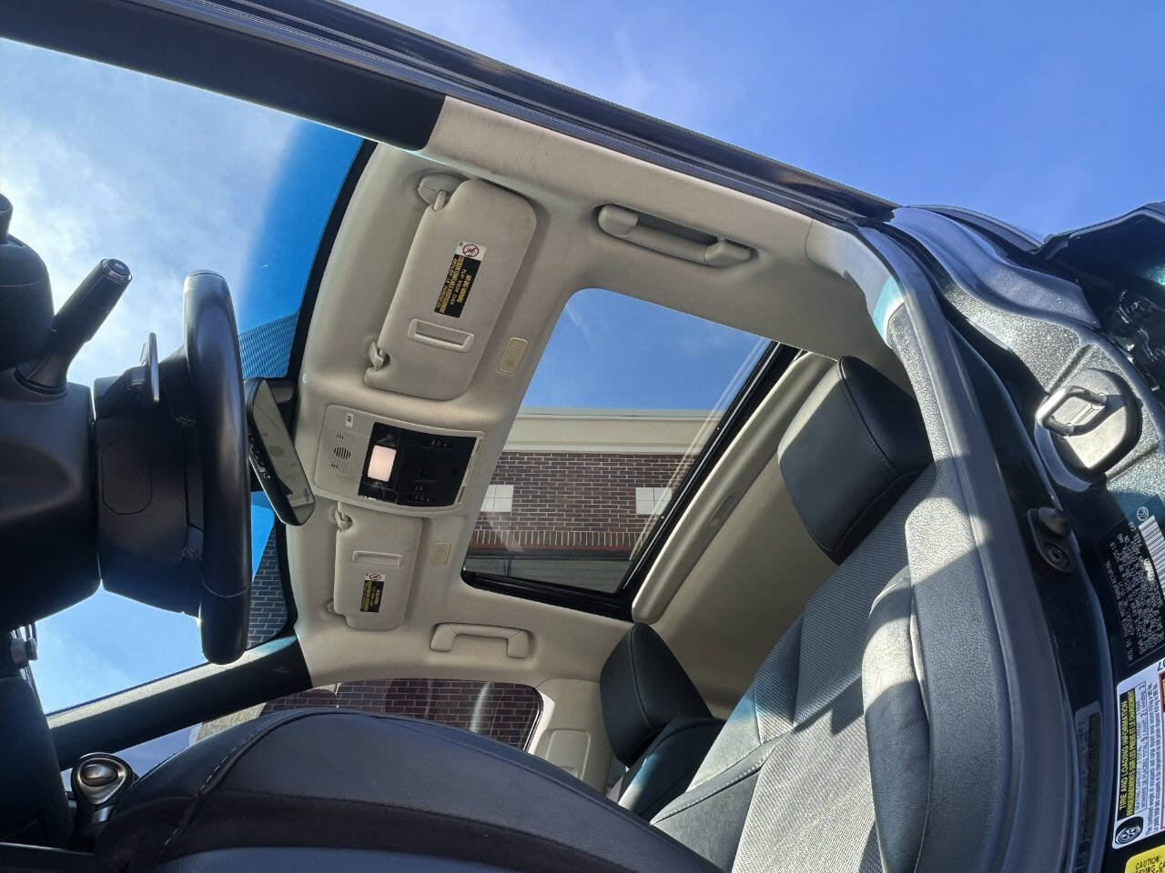 Used 2021 Lexus ES 300h w/ Accessory Package 2 image 23