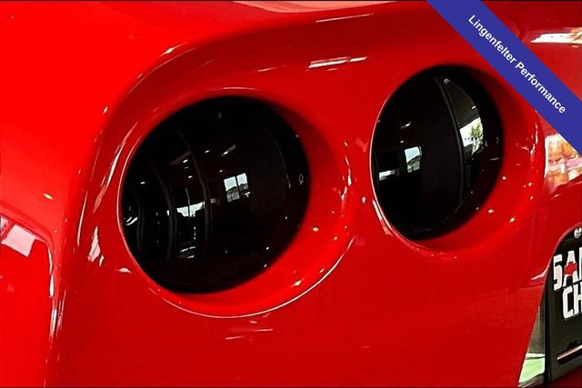 Used 2001 Chevrolet Corvette Coupe w/ Preferred Equipment Group2 RWD image 13