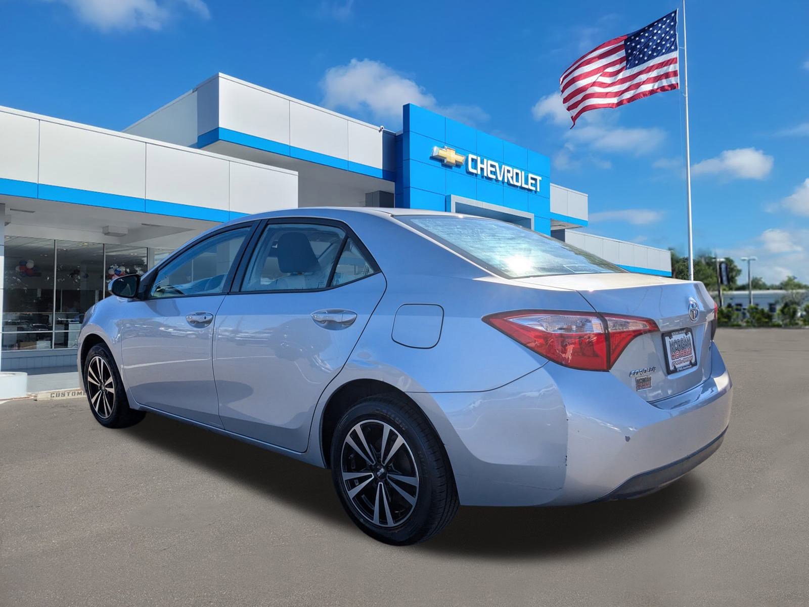 Used 2017 Toyota Corolla LE image 6