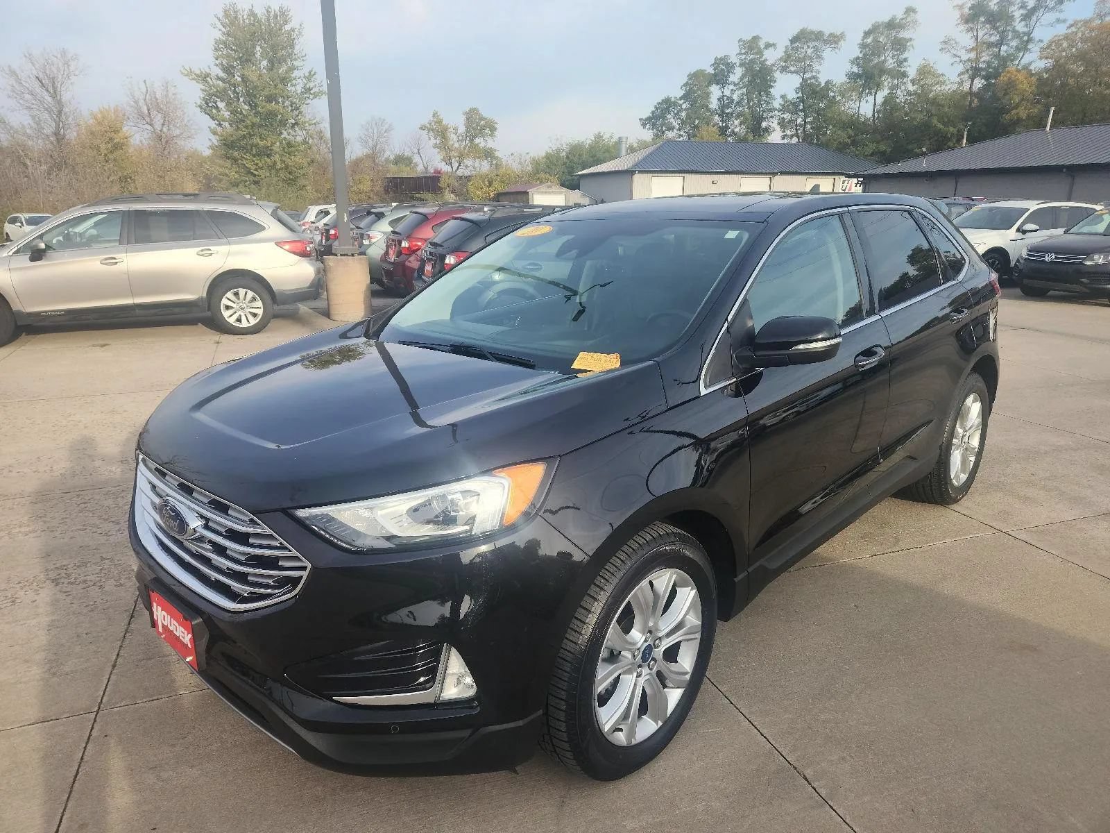 Used 2020 Ford Edge Titanium FWD image 7