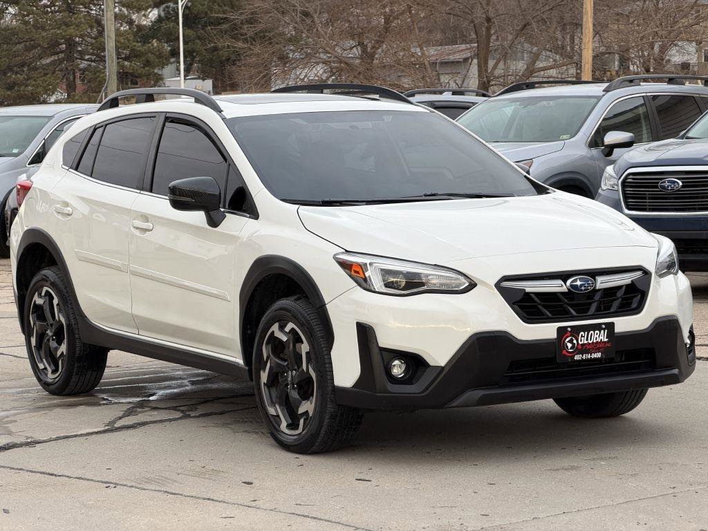 Used 2021 Subaru Crosstrek 2.5i Limited w/ Moonroof Package 2 AWD/4WD image 2
