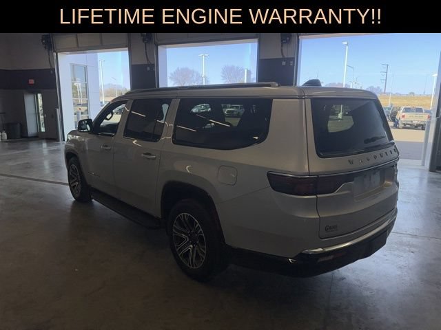 Certified 2024 Jeep Wagoneer L Series II w/ Flexible Seating Group AWD/4WD image 7