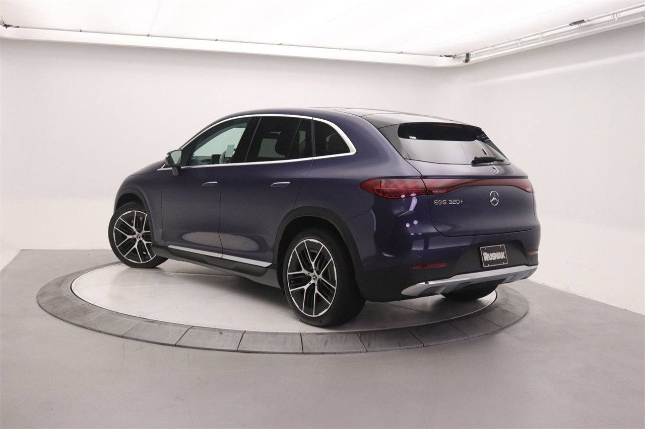 New 2026 Mercedes-Benz EQE 320+ SUV image 2
