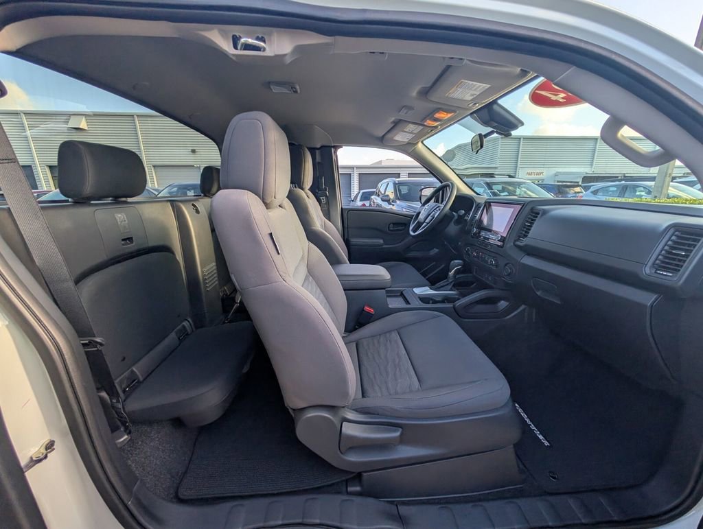 Used 2024 Nissan Frontier S image 15