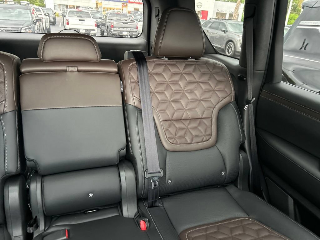 New 2026 Nissan Armada Platinum RWD image 15