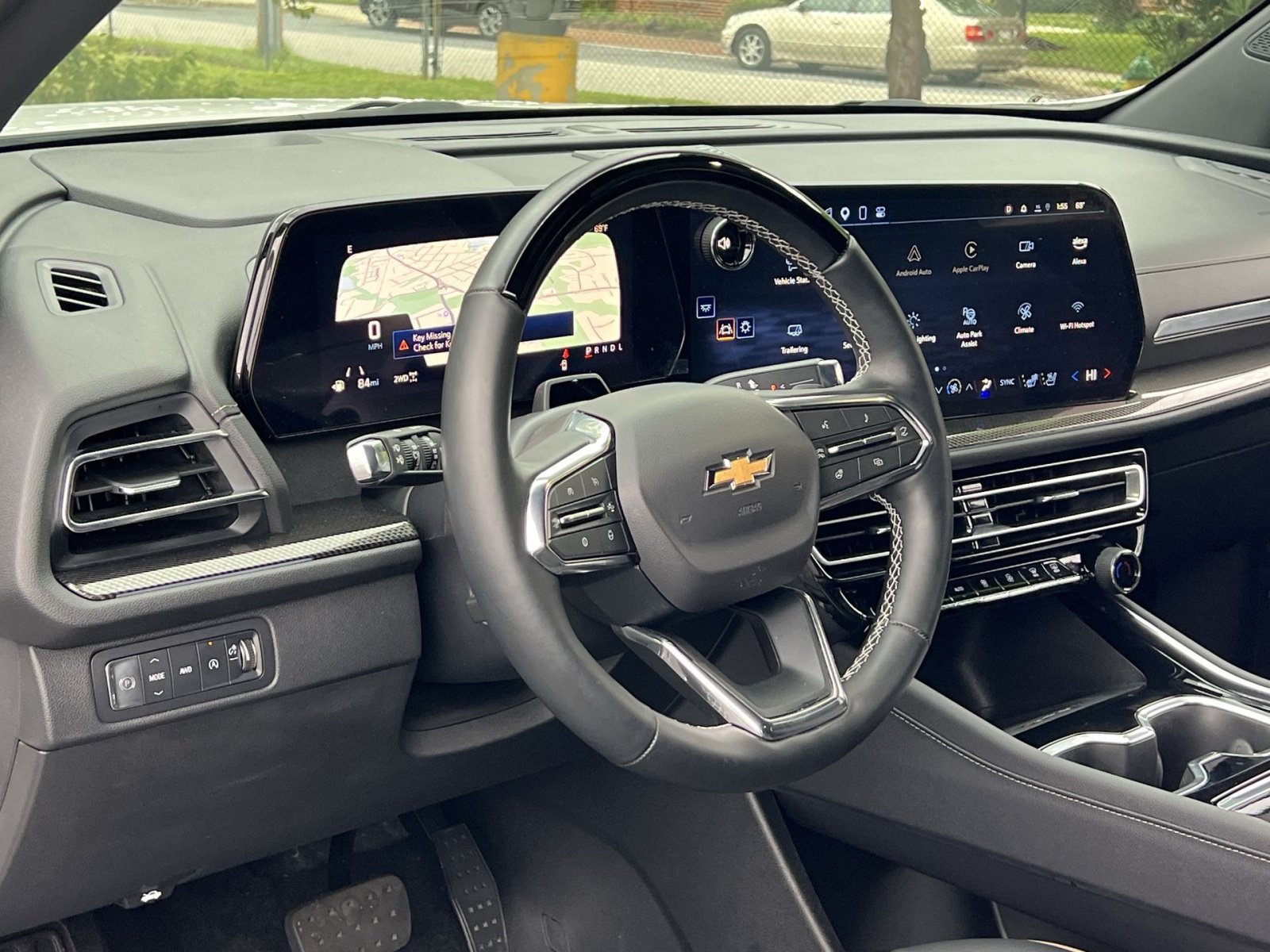 Used 2025 Chevrolet Traverse High Country AWD/4WD image 15