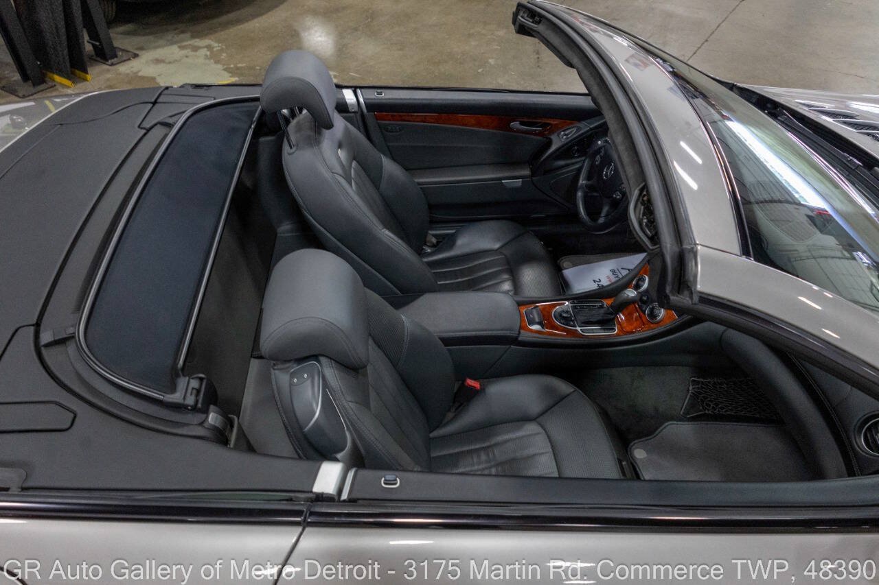 Used 2005 Mercedes-Benz SL 55 AMG image 15