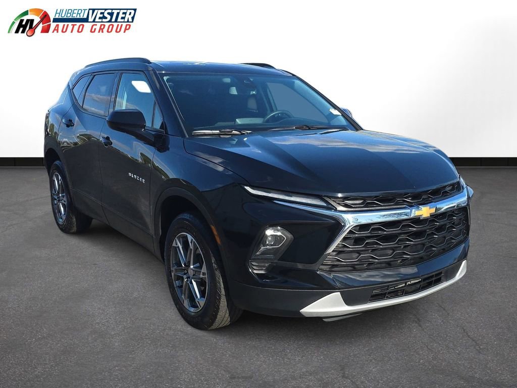 Used 2024 Chevrolet Blazer LT w/ Convenience Package image 4