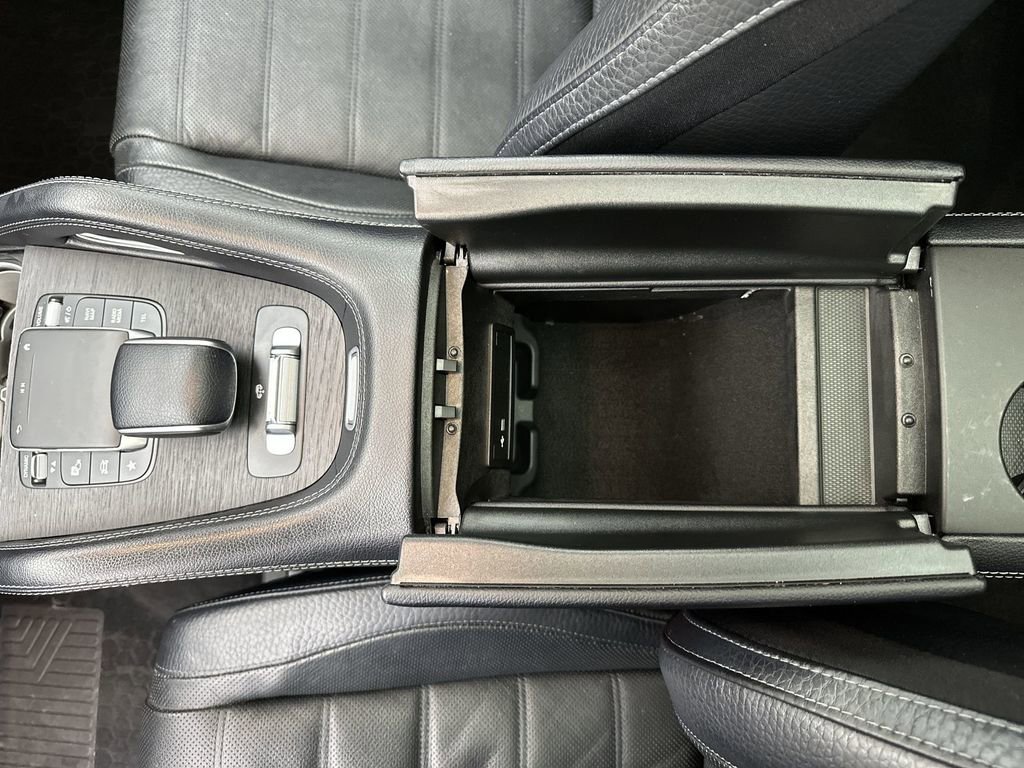 Used 2021 Mercedes-Benz GLS 450 4MATIC image 21