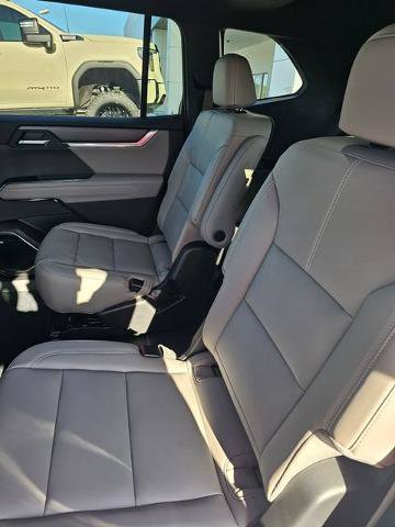 New 2026 GMC Acadia Elevation w/ Elevation Premium Package FWD image 17