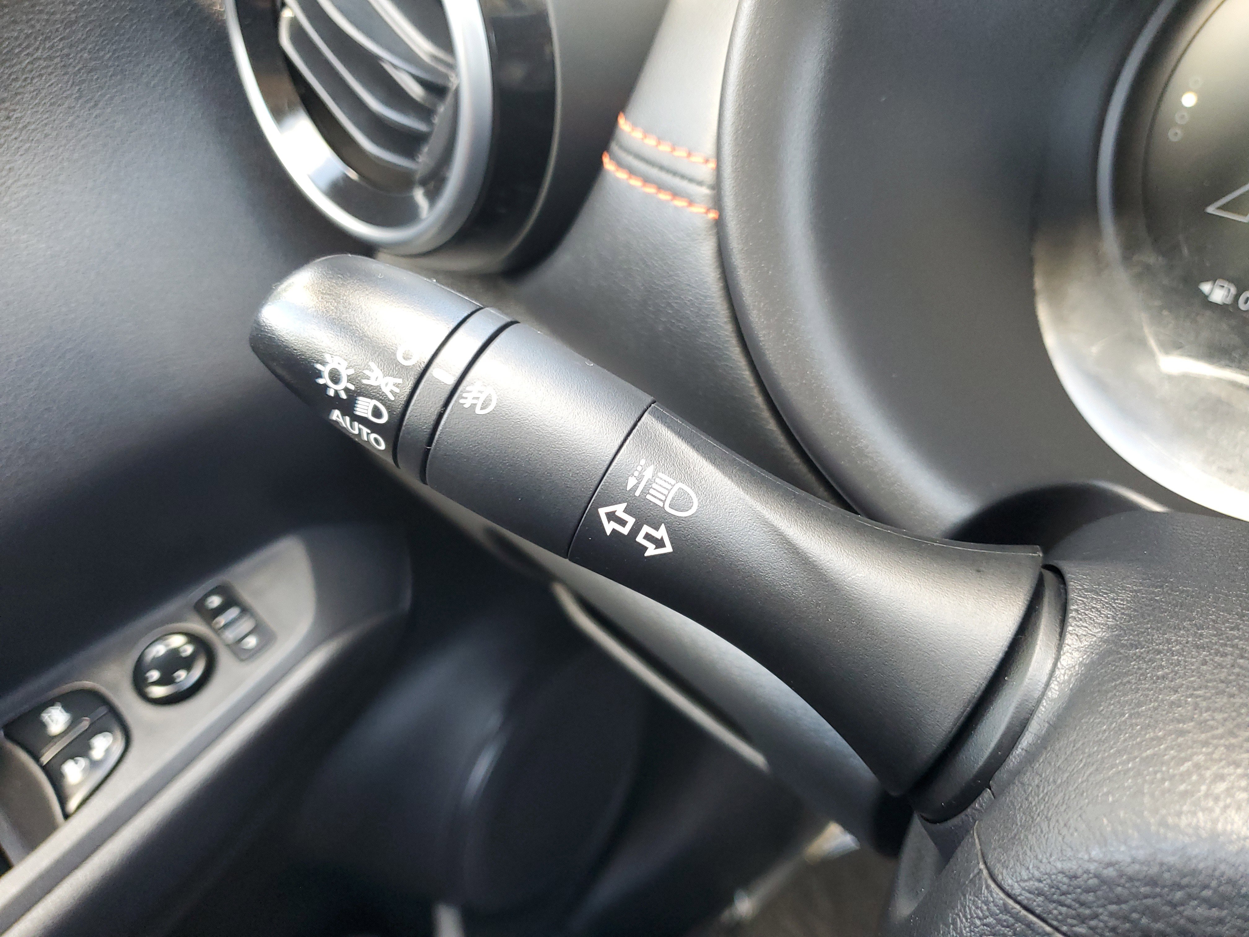 Certified 2023 Nissan Kicks SR image 20