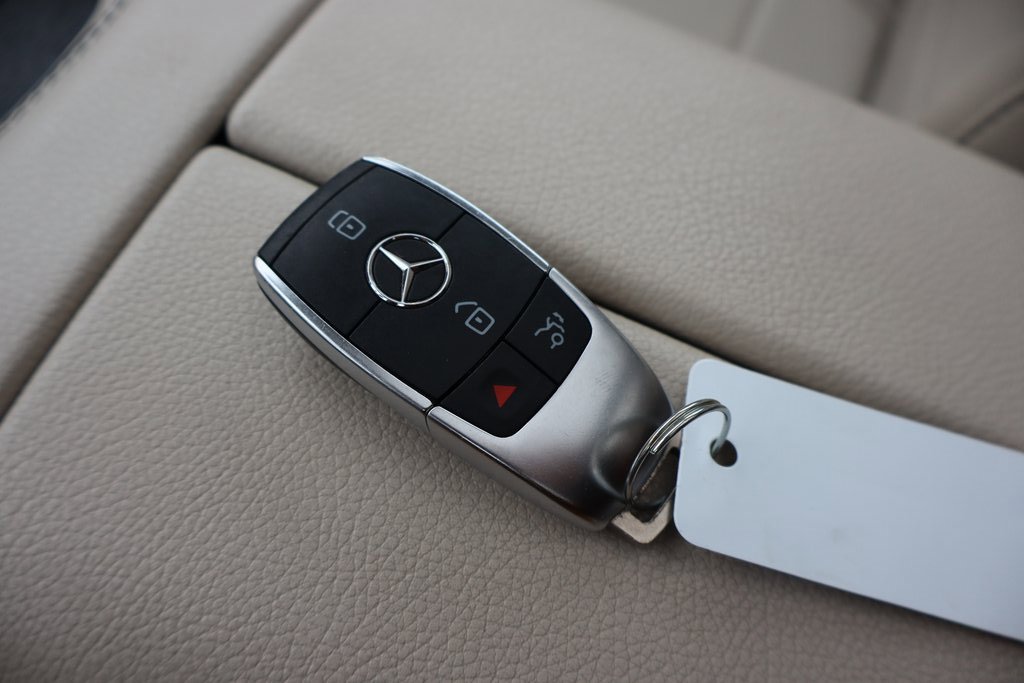 Used 2021 Mercedes-Benz GLS 450 GLS 450 image 24