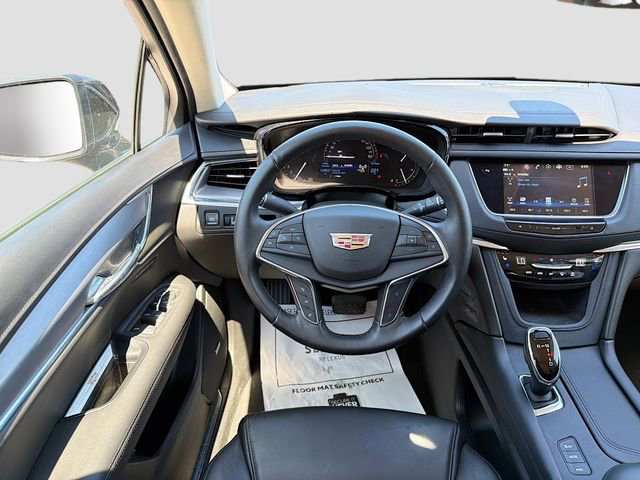 Used 2019 Cadillac XT5 Premium Luxury AWD/4WD image 18