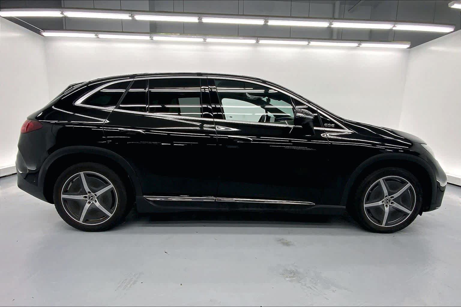 Used 2023 Mercedes-Benz EQE 350+ SUV image 5