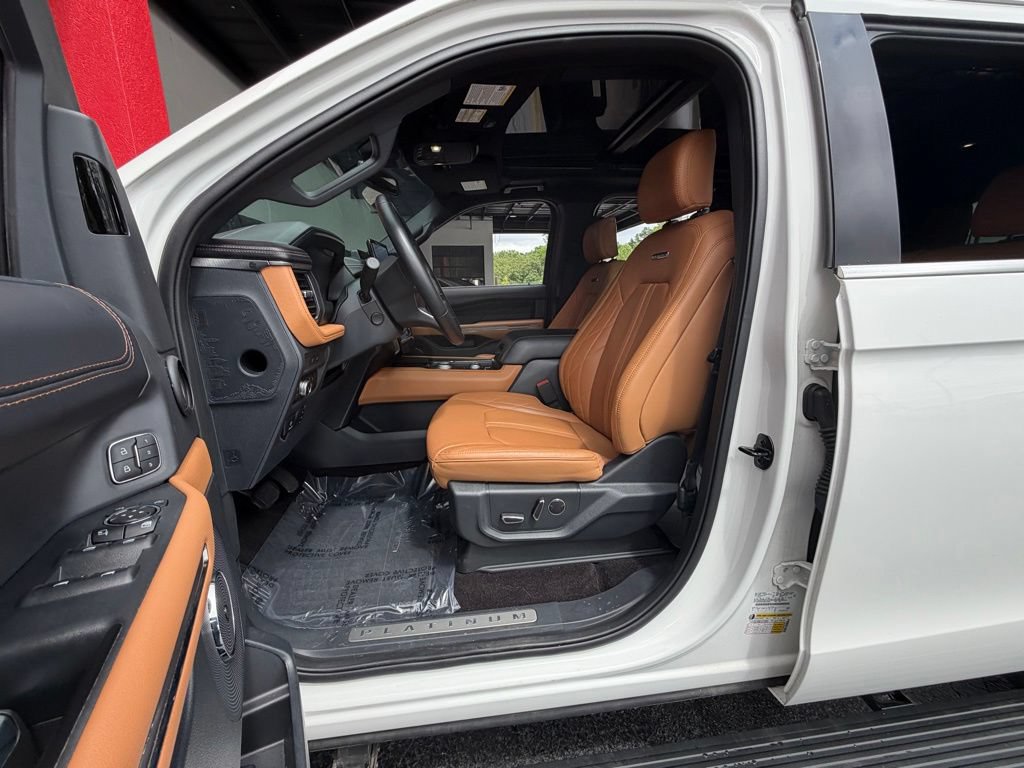 Used 2022 Ford Expedition Platinum AWD/4WD image 30