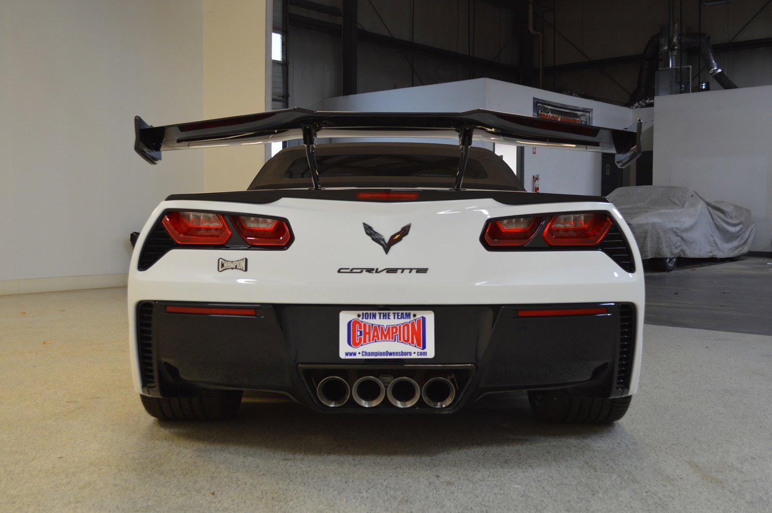 Used 2019 Chevrolet Corvette Grand Sport w/ Carbon Flash Badge Package image 4