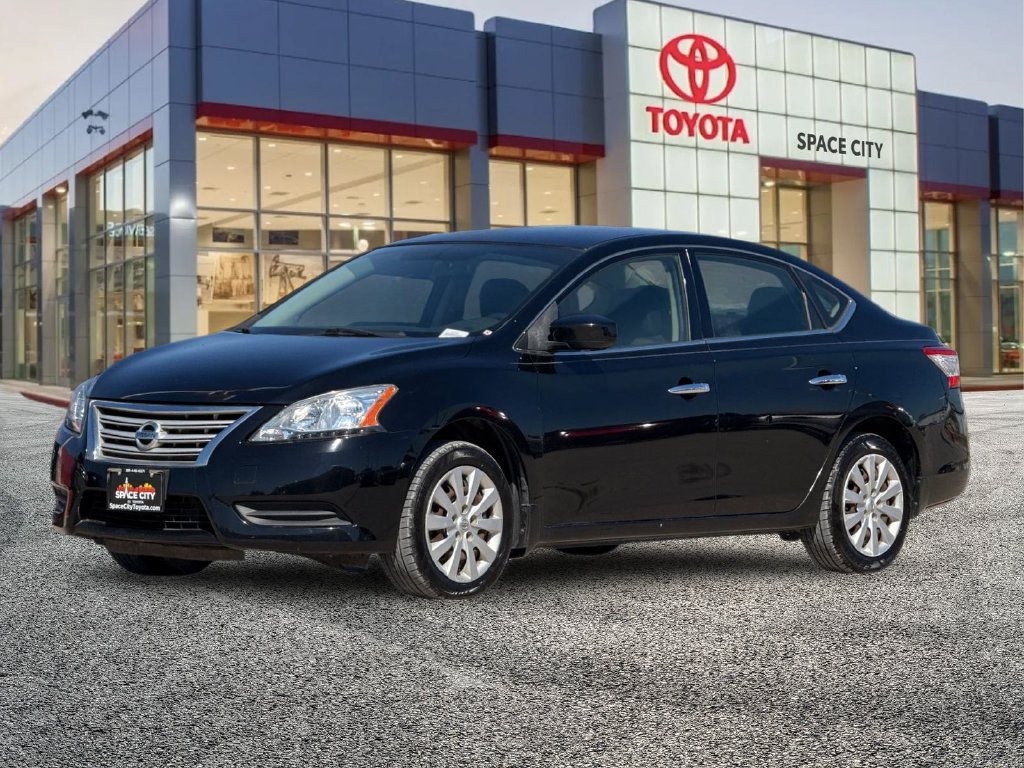 Used 2015 Nissan Sentra SV FWD image 2